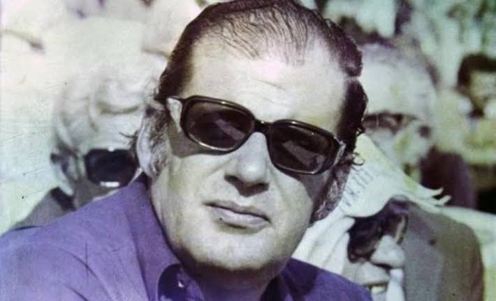 Σαν σήμερα το 1993 “έφυγε” από τη ζωή ο Δημήτρης Καρέλλας, ο ρομαντικός «μεγιστάνας» που παραλίγο να αλλάξει την ιστορία του ελληνικού ποδοσφαίρου